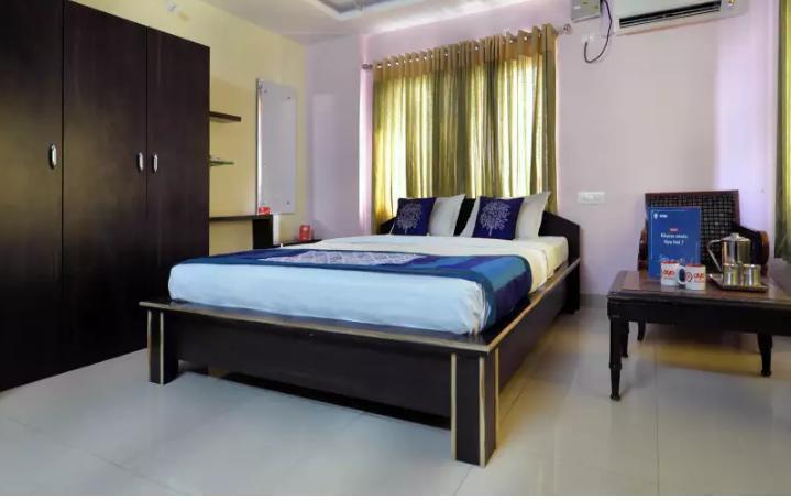 Maruthi Residency Inn & Restaurant Hyderabad Exterior photo